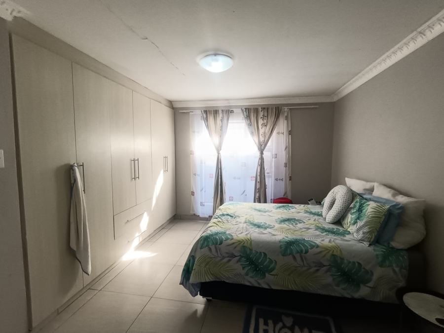 3 Bedroom Property for Sale in Roodepan Northern Cape